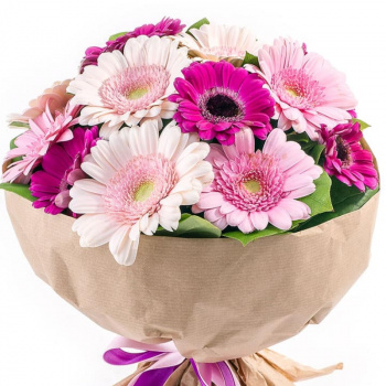 Букет из 11 гербер в крафте